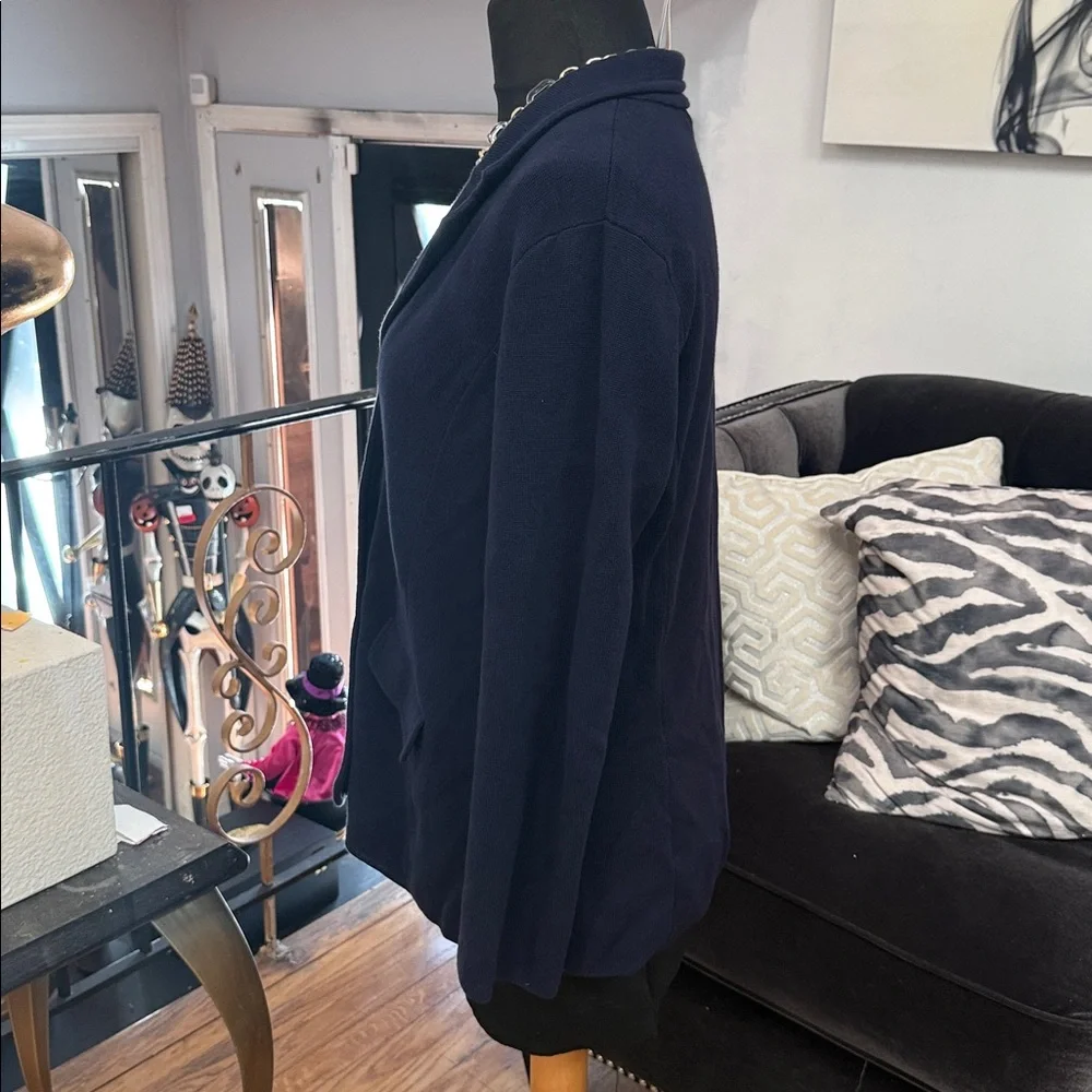 Elegant Lauren, Ralph Lauren Navy Women's Blazer with Gold Buttons - Picture 4 of 7